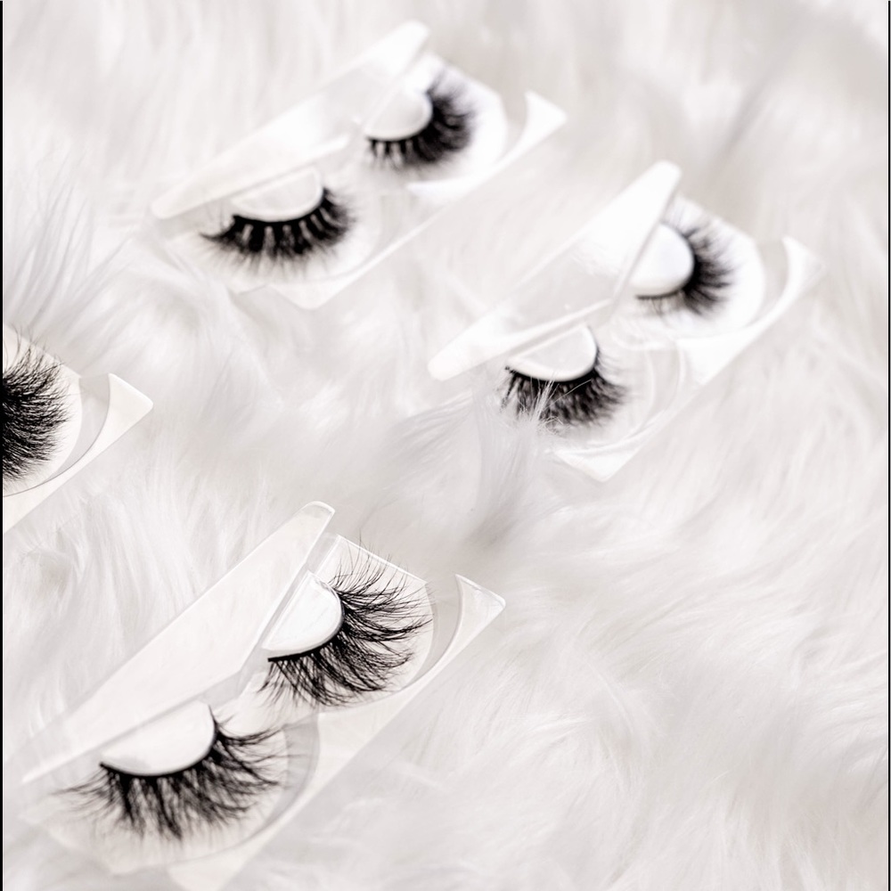 FANCY AF” Real Glam Lashes